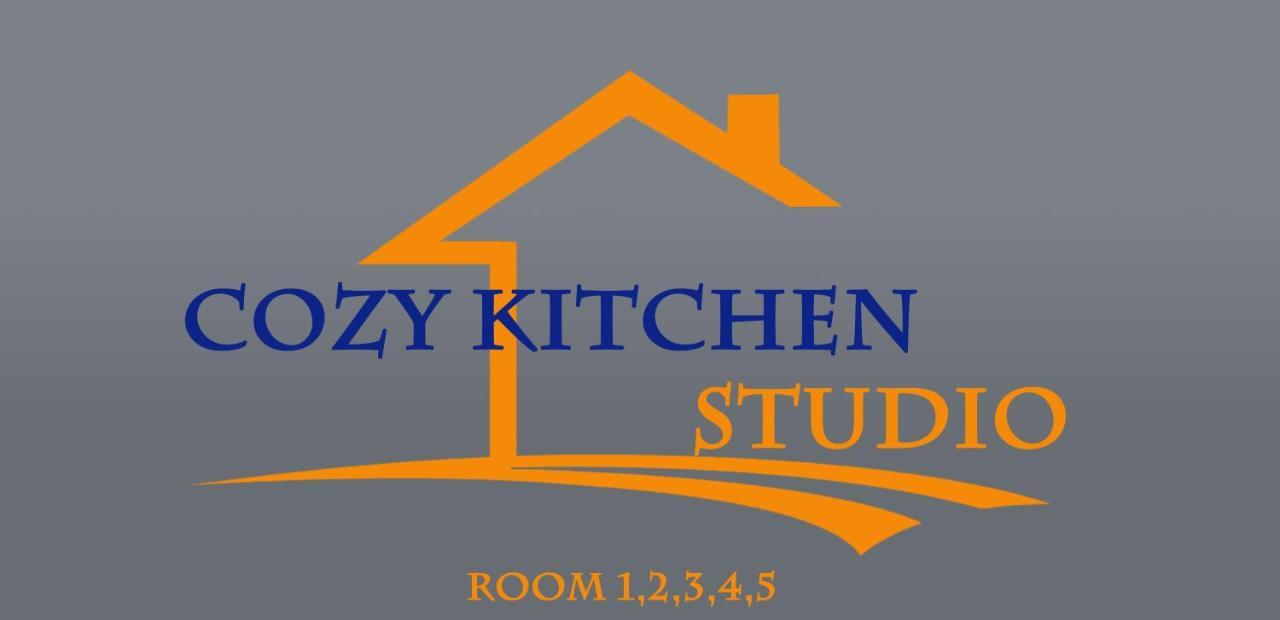 Liivalaia 40 Cozy Kitchen Studio Tallinn Exterior photo